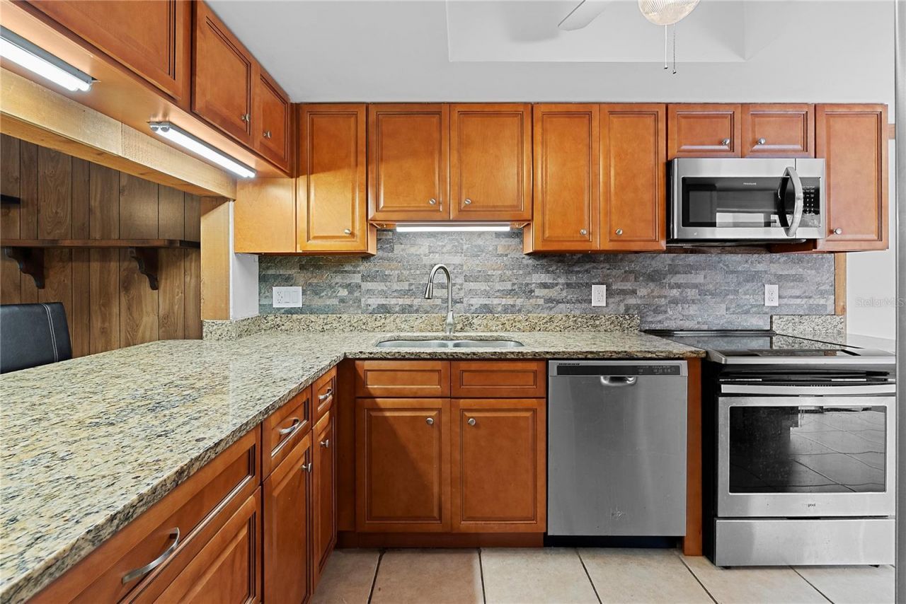 497 Meadowood Boulevard, Fern Park, FL 32730 Photo