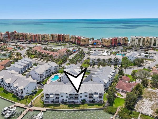 113 YACHT CLUB CIRCLE , NORTH REDINGTON BEACH, FL 33708