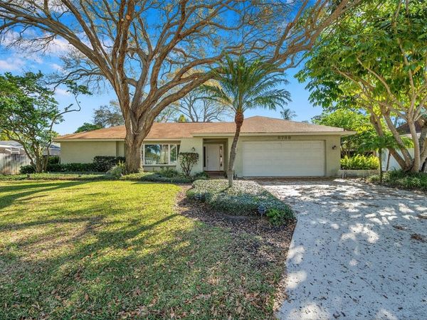 8789 MAPLEWOOD ROAD , SEMINOLE, FL 33777