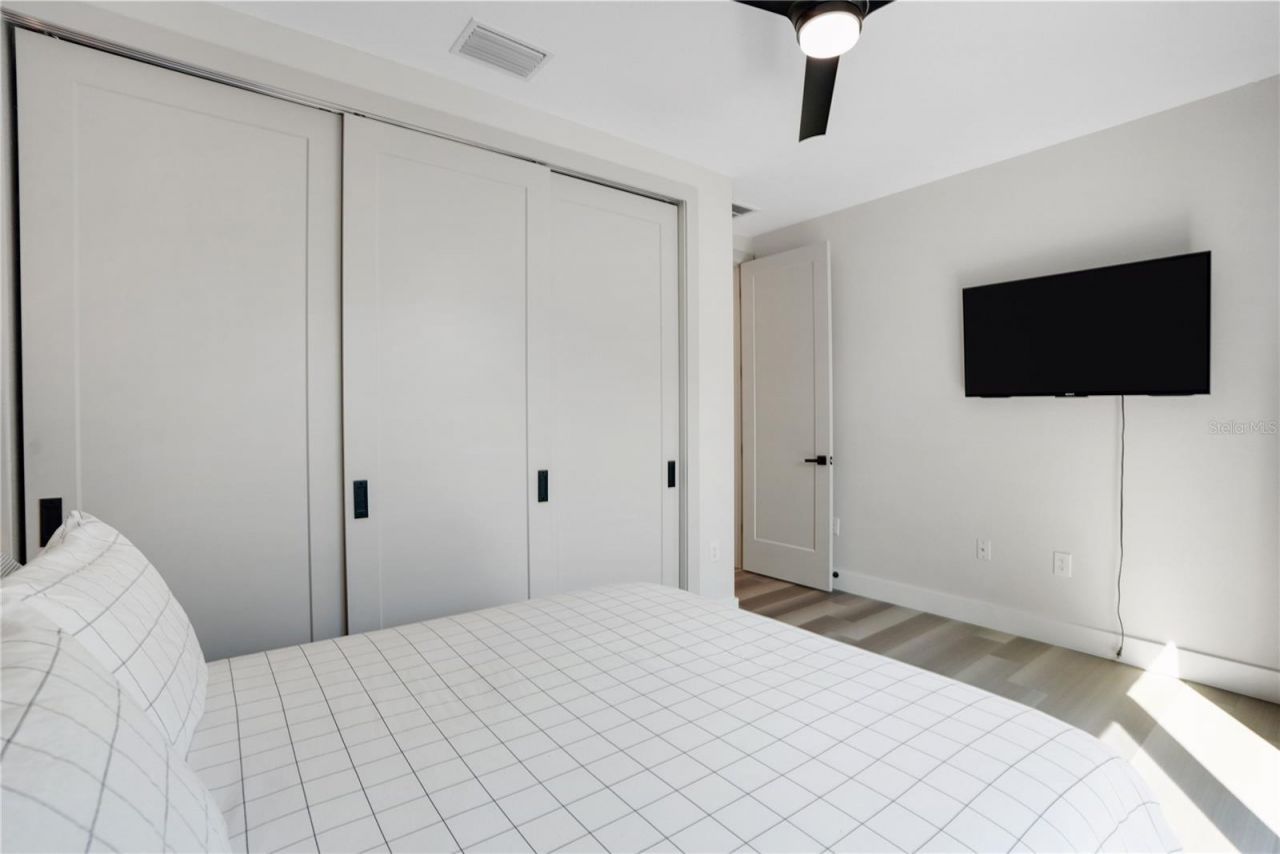 2140 Catalina Drive , Clearwater, FL 33764 Photo