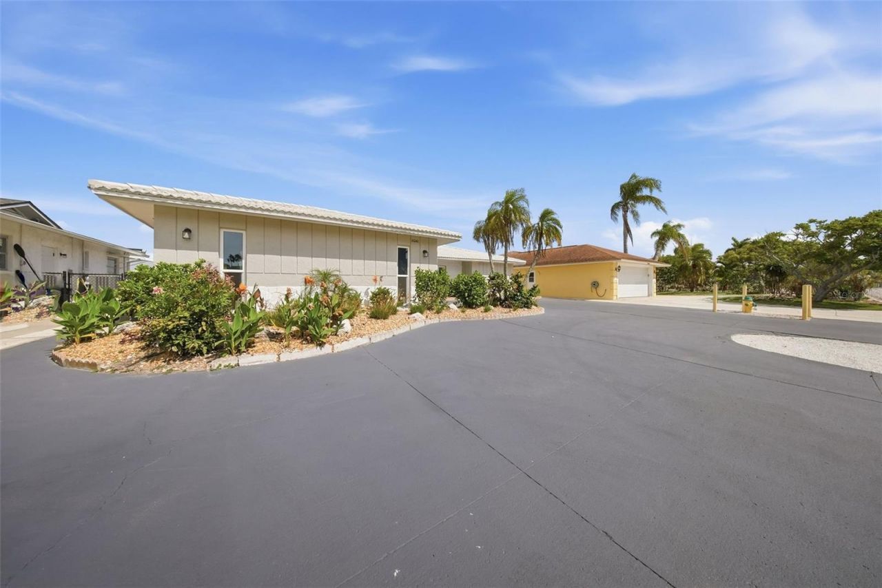 5040 Galleon Court, New Port Richey, FL 34652 Photo