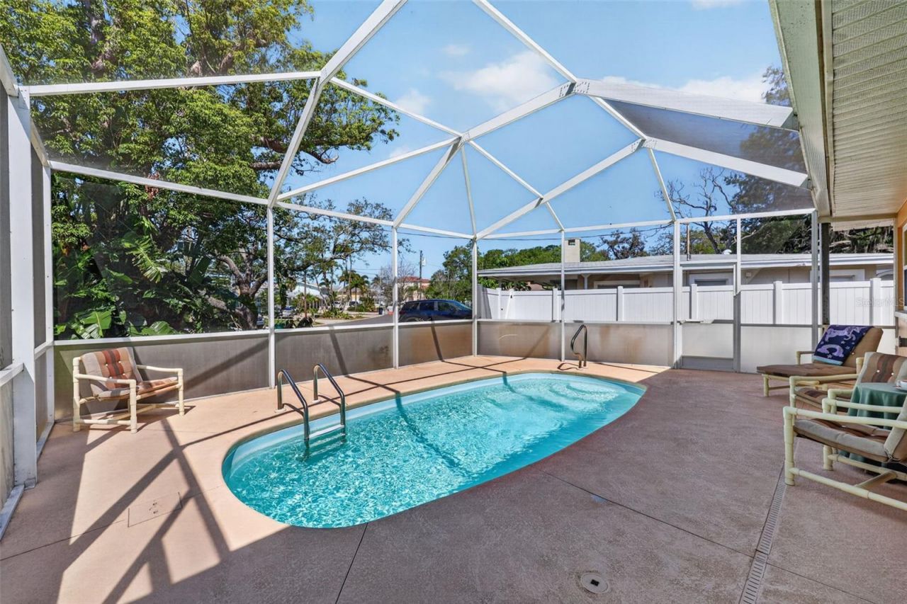 209 Westwinds Drive, Palm Harbor, FL 34683 Photo