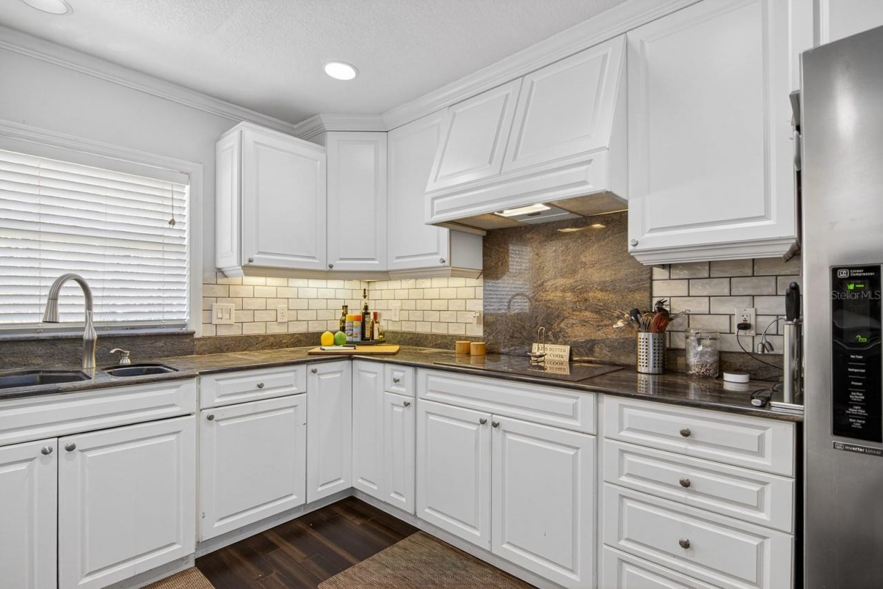 608 Vanderbaker Road, Temple Terrace, FL 33617 Photo