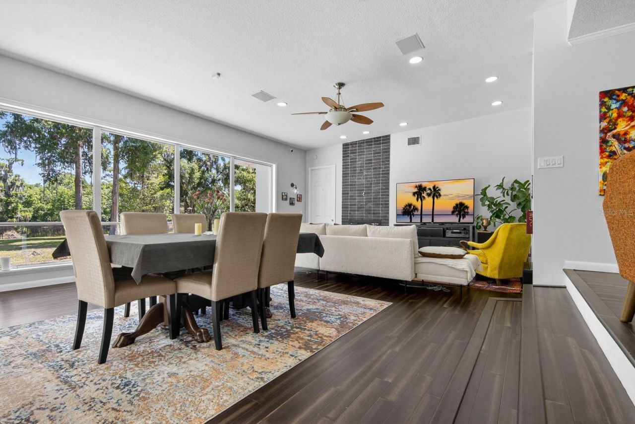 608 Vanderbaker Road, Temple Terrace, FL 33617 Photo