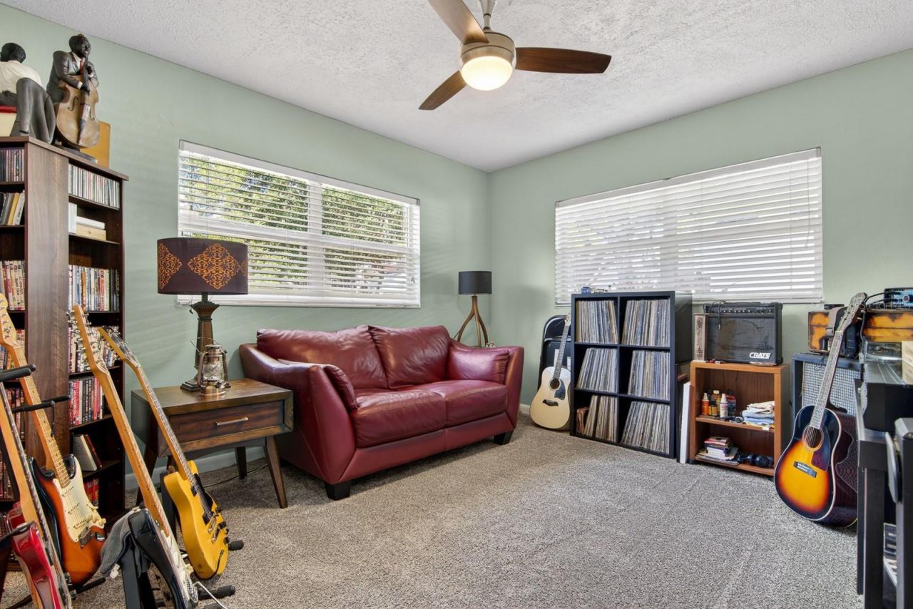 608 Vanderbaker Road, Temple Terrace, FL 33617 Photo