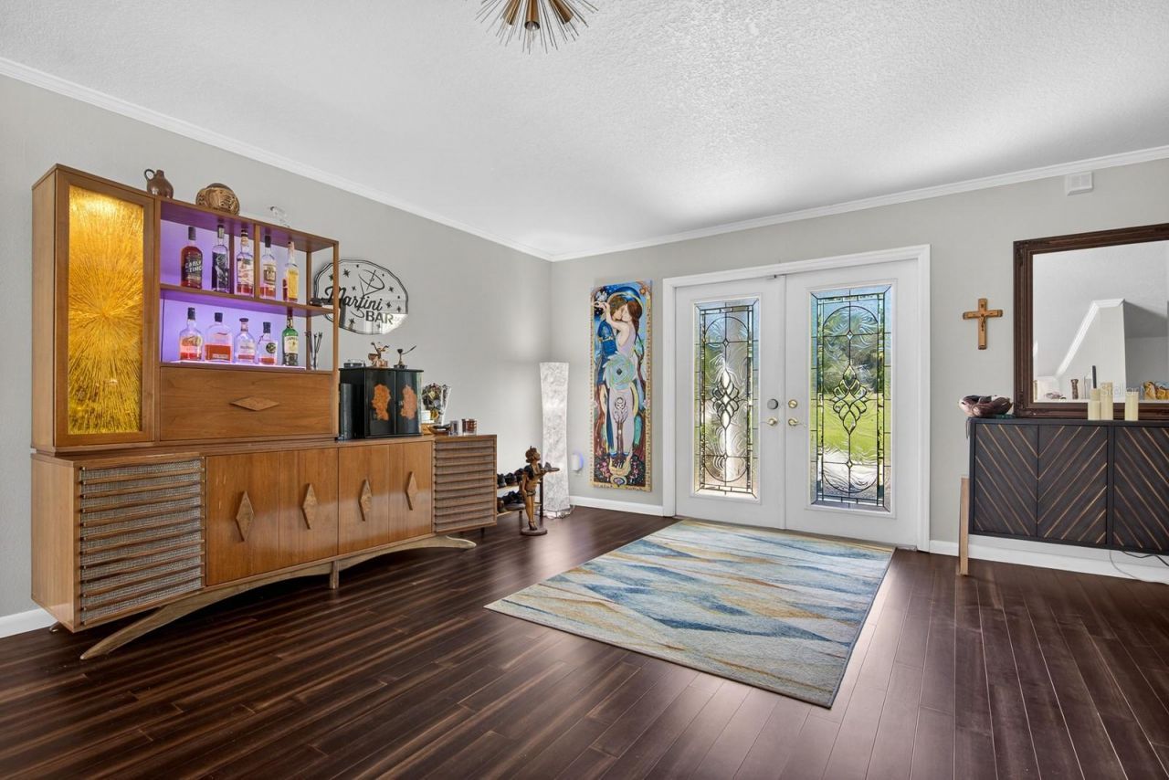 608 Vanderbaker Road, Temple Terrace, FL 33617 Photo