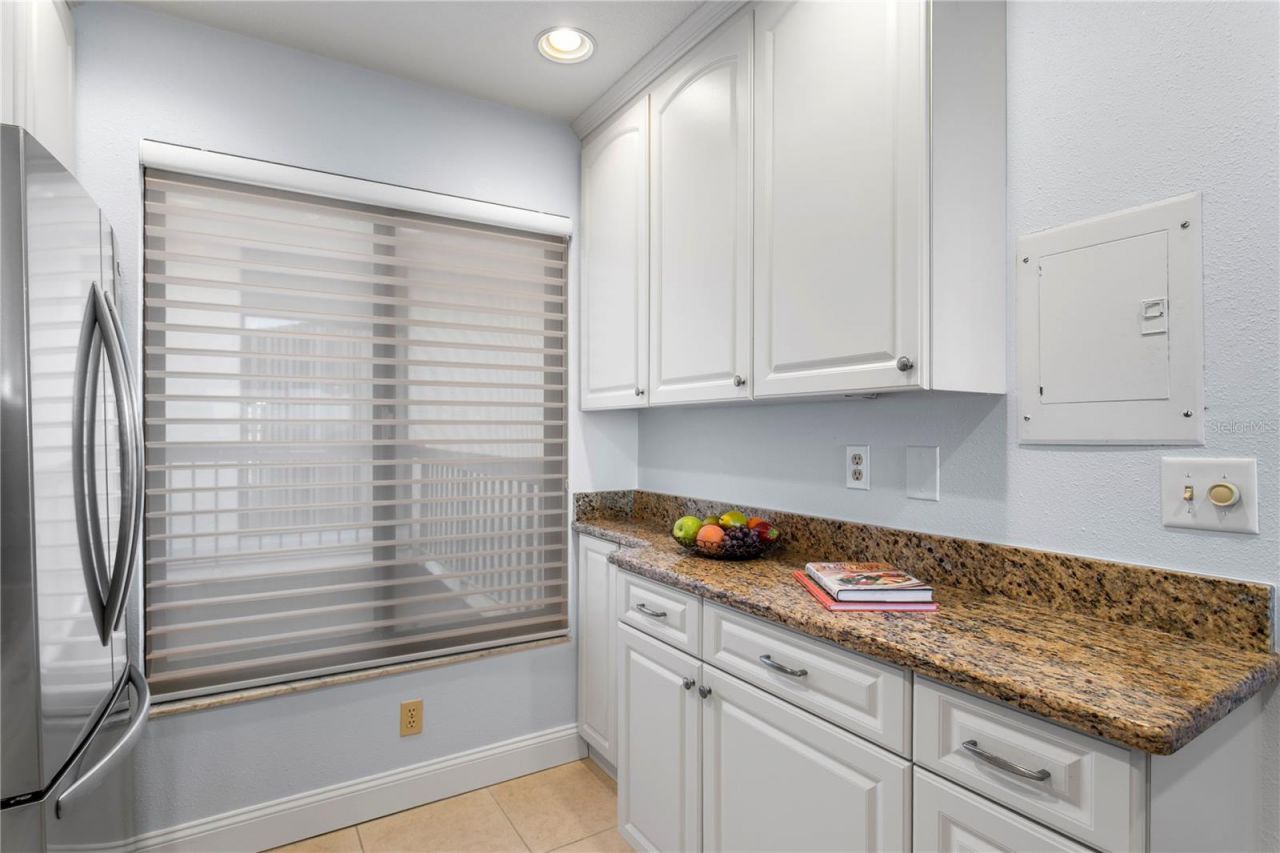 6104 Palma Del Mar Boulevard S, Unit 210, Saint Petersburg, FL 33715 Photo