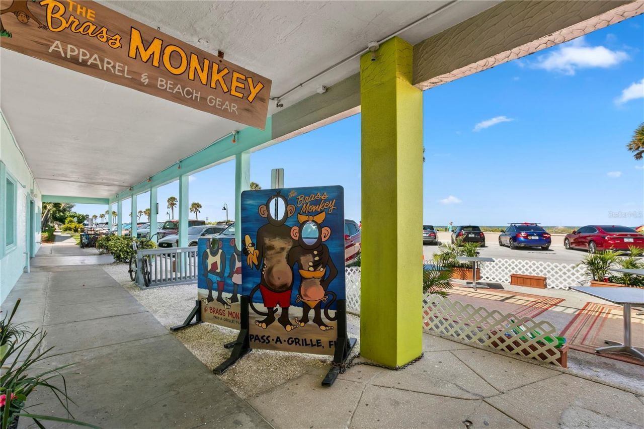 6104 Palma Del Mar Boulevard S, Unit 210, Saint Petersburg, FL 33715 Photo