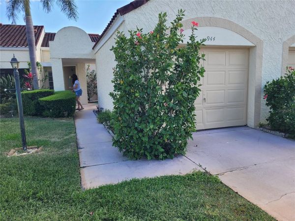 944 MADRID DRIVE , PALM HARBOR, FL 34684