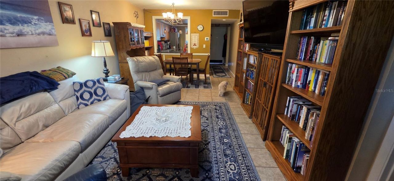 2117 Lakewood Club Drive S, Unit 7A, Saint Petersburg, FL 33712 Photo