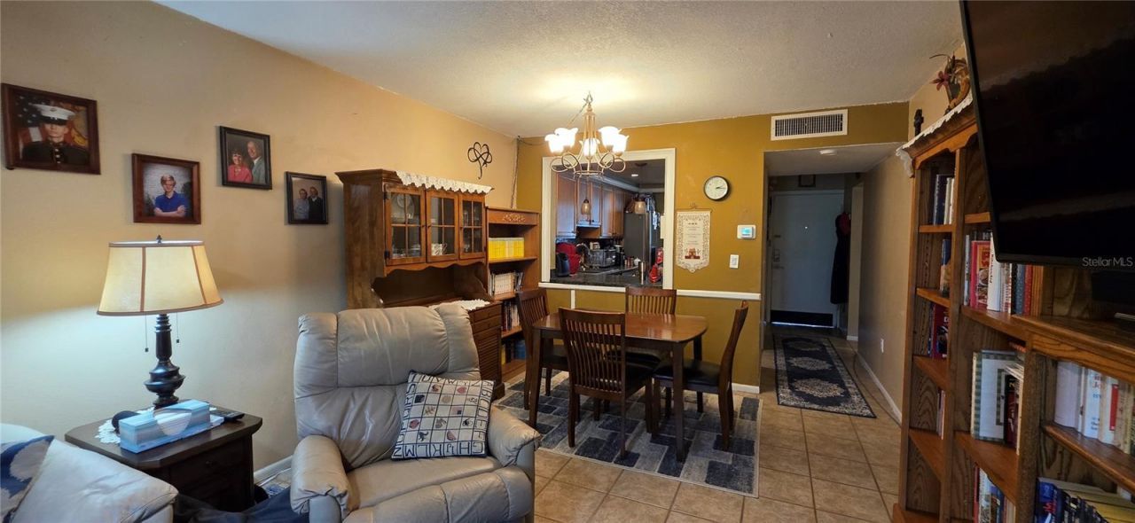 2117 Lakewood Club Drive S, Unit 7A, Saint Petersburg, FL 33712 Photo