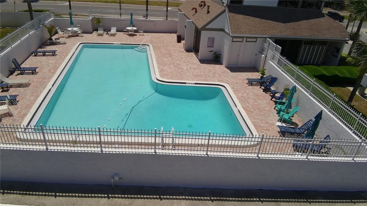 2117 Lakewood Club Drive S, Unit 7A, Saint Petersburg, FL 33712 Photo
