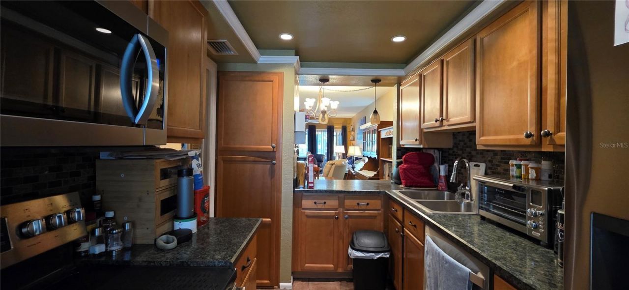 2117 Lakewood Club Drive S, Unit 7A, Saint Petersburg, FL 33712 Photo