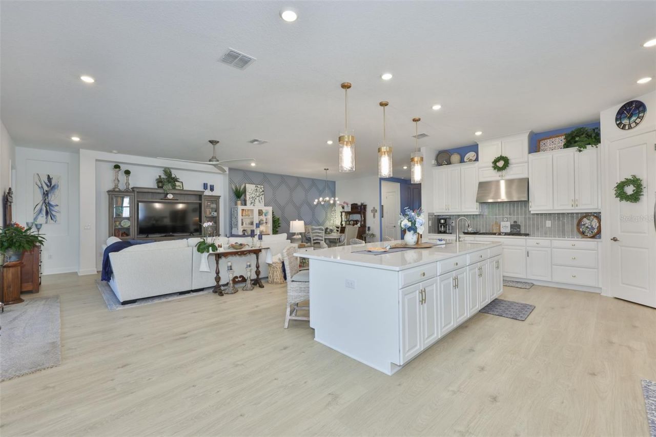 5512 Caserta Court, Palmetto, FL 34221 Photo
