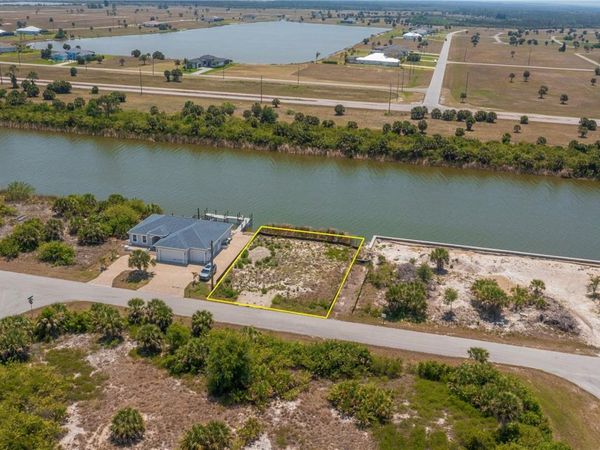 13517 GREENCASTLE AVENUE , PORT CHARLOTTE, FL 33981