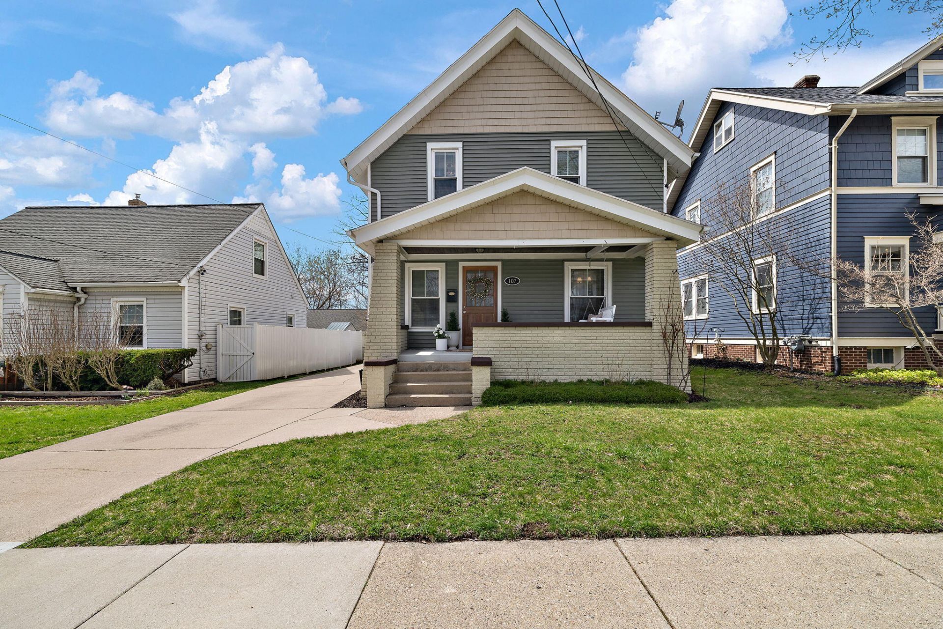 107 Lowell Avenue Ne, Grand Rapids, MI 49503 Main Photo