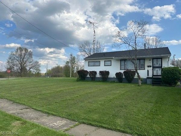 1171 Doris Drive , Hubbard, OH 44425