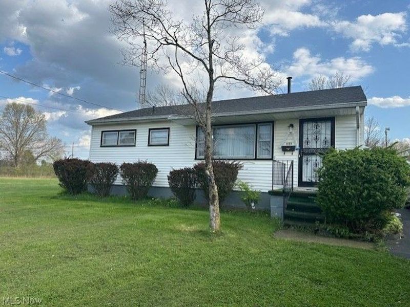 1171 Doris Drive, Hubbard, OH 44425 Photo 2