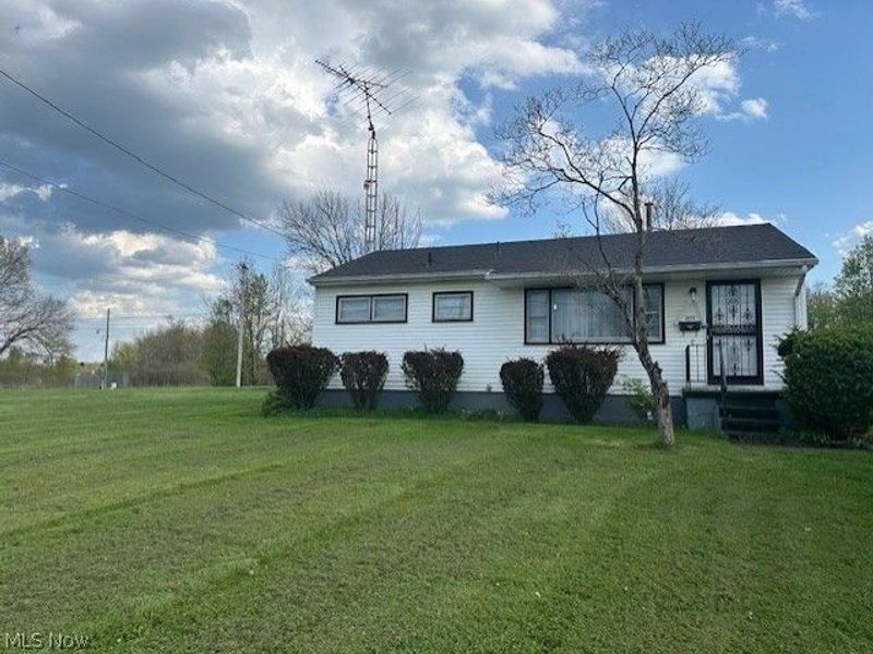 1171 Doris Drive, Hubbard, OH 44425 Photo 3