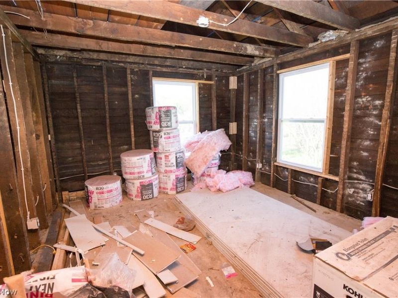 1837 Penn Place NE, Canton, OH 44704 Photo 4