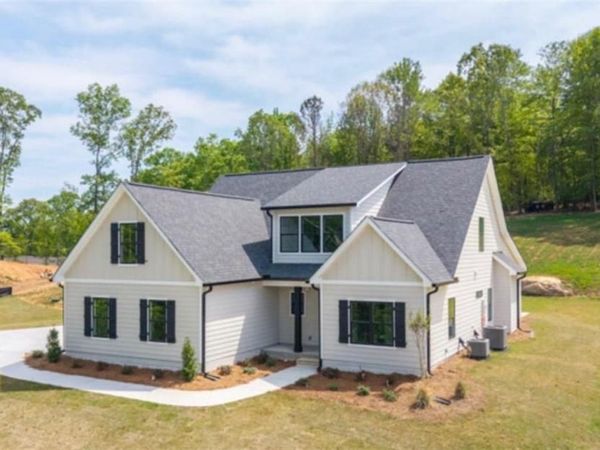 165 West Lake Boulevard, Carrollton, GA 30116