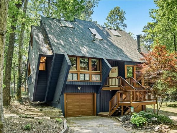 2965 Pond View Court, Marietta, GA 30062