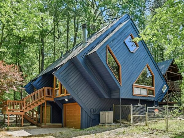 2965 Pond View Court, Marietta, GA 30062