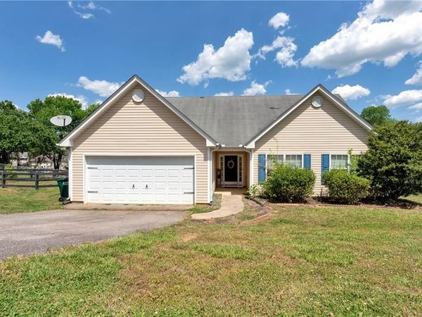 293 Wahsega Way , Dahlonega, GA 30533