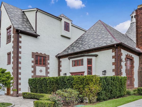 2 Weaver Street, Unit 12, Scarsdale, NY 10583