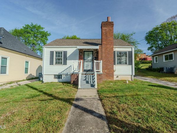 2233 Lawson Avenue, Knoxville, TN 37917