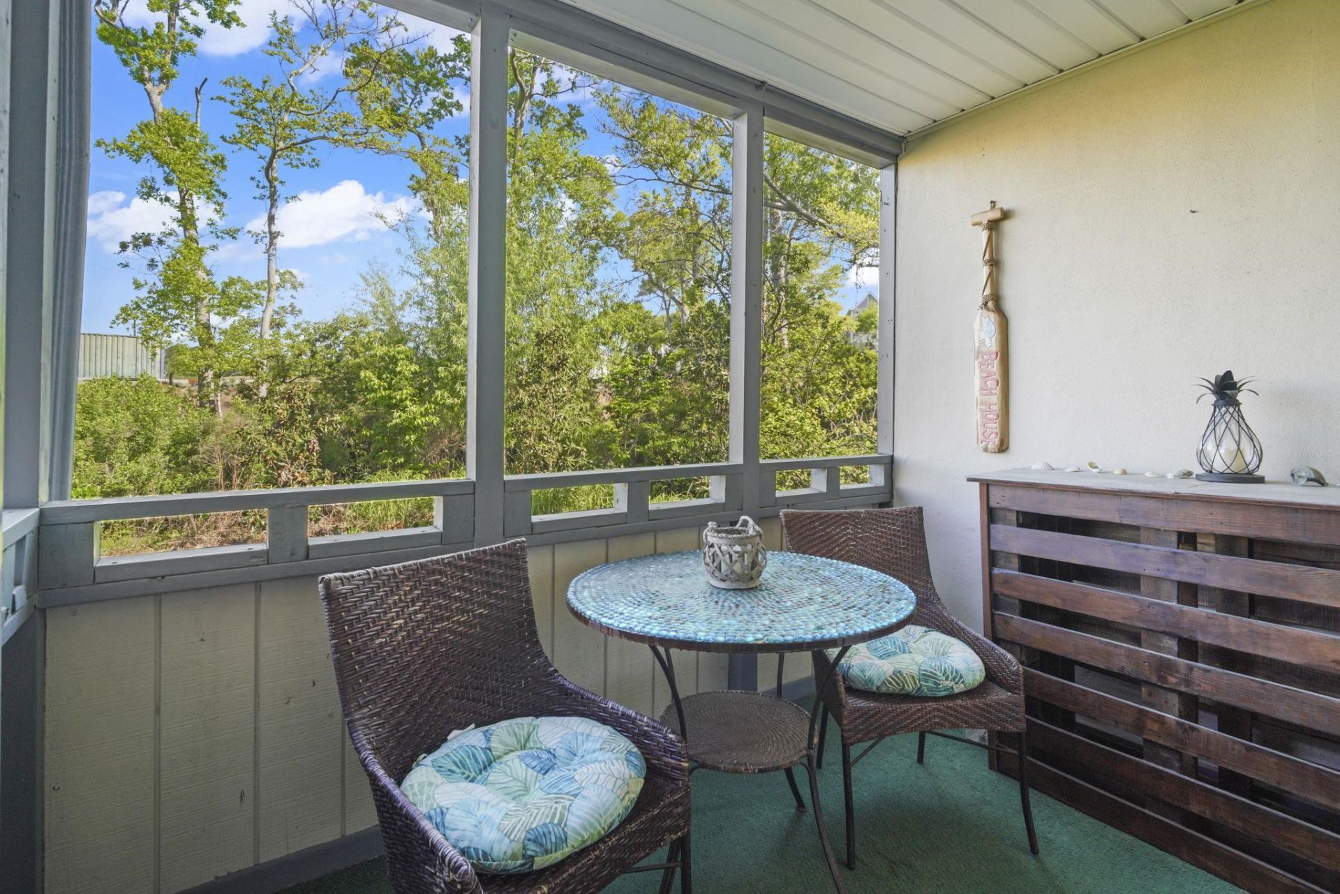 250 Maison Dr.  Photo 24