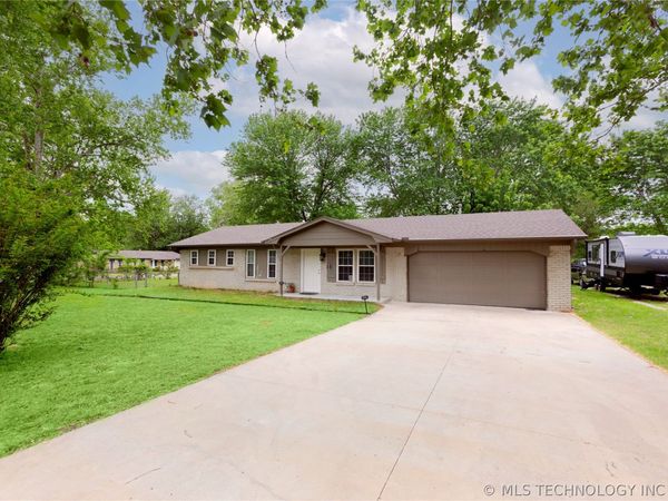 13940 S Dogwood Street , Glenpool, OK 74033
