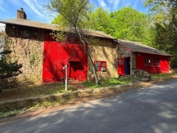 2911 COMFORT ROAD, NEW HOPE, PA 18938