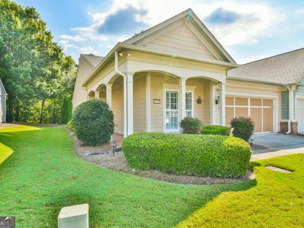 6218 Longleaf Drive, Hoschton, GA 30548