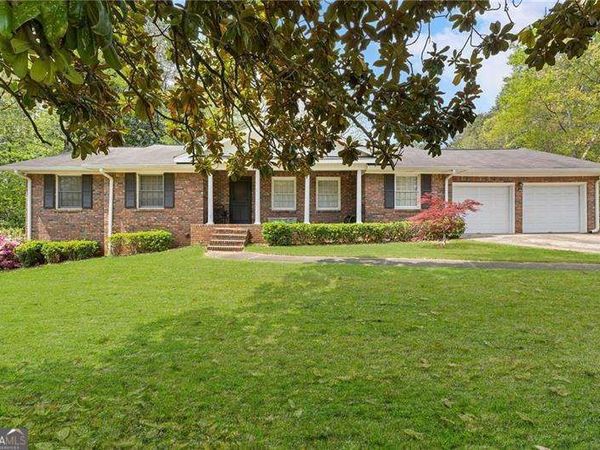 2968 Gray Road SE, Smyrna, GA 30082