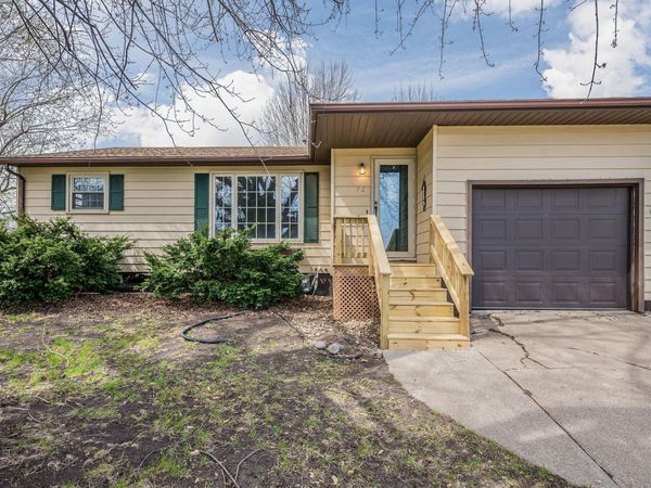 1721 Bantom Place, Worthington, MN 56187