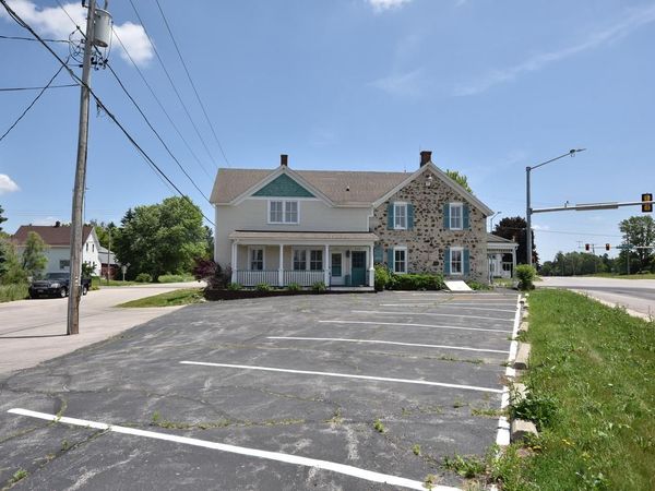 2088 Washington AVENUE #2090, Cedarburg, WI 53012