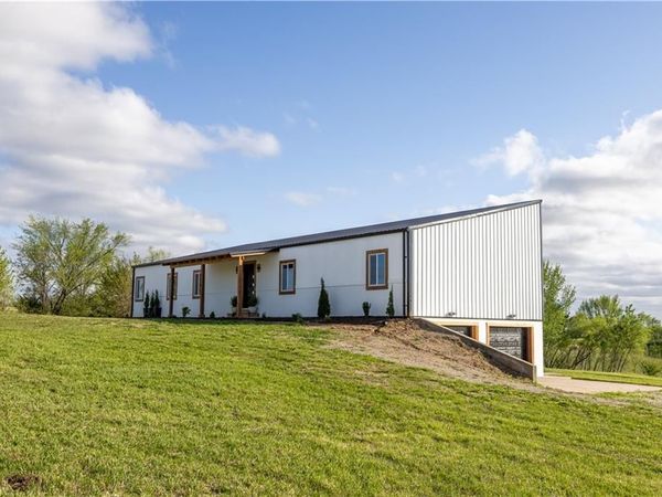 7492 Ccounty Road 64 Road, Savannah, MO 64485