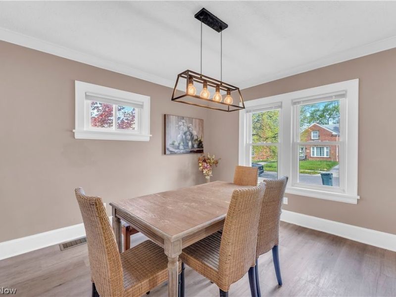 3566 Grosvenor Road , Cleveland Heights, OH 44118 Photo 11