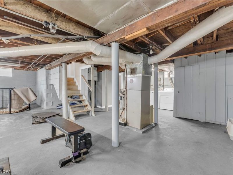 3566 Grosvenor Road , Cleveland Heights, OH 44118 Photo 32