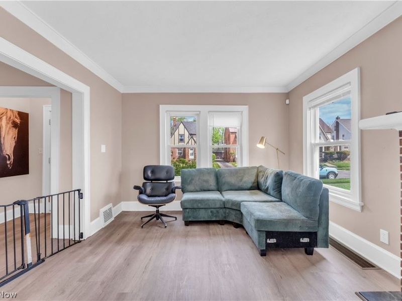 3566 Grosvenor Road , Cleveland Heights, OH 44118 Photo 6