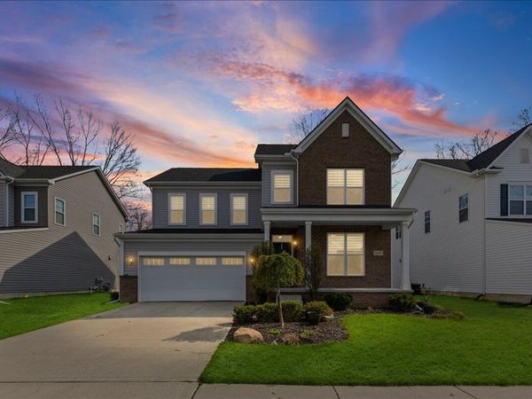 6253 S Trailwoods Drive, Ann Arbor, MI 48103