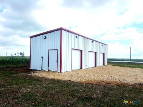 9286 State Hwy 185 Highway , Victoria, TX 77905