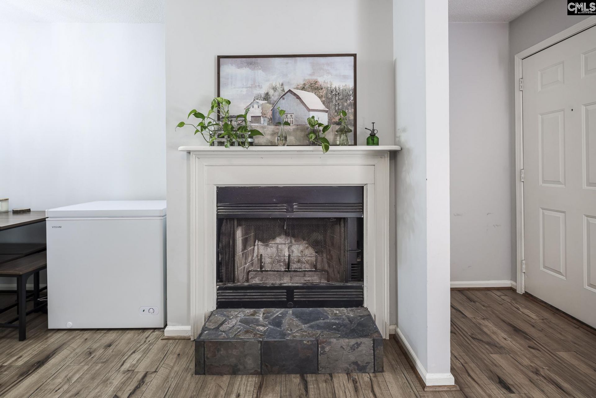 152 Thames Valley Court Photo 10