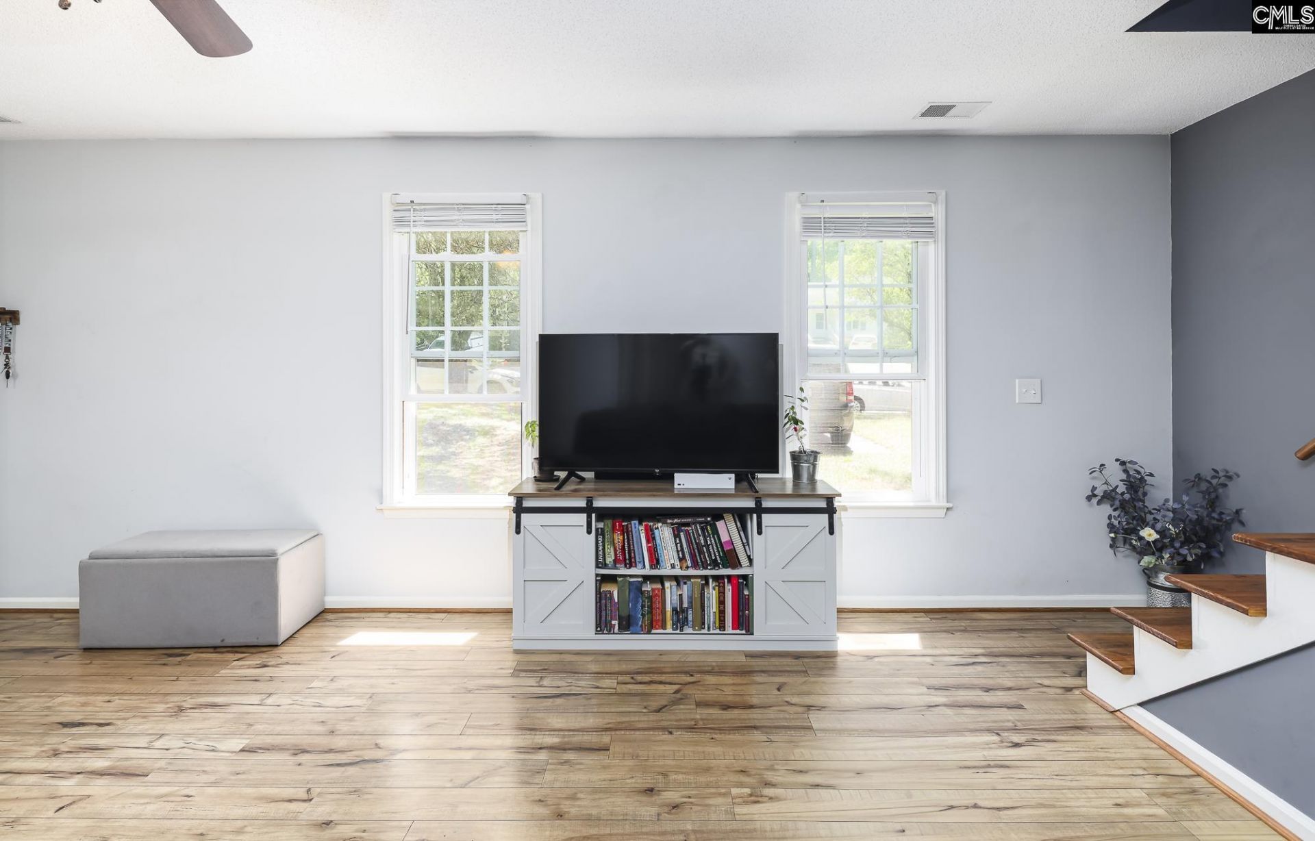 152 Thames Valley Court Photo 11