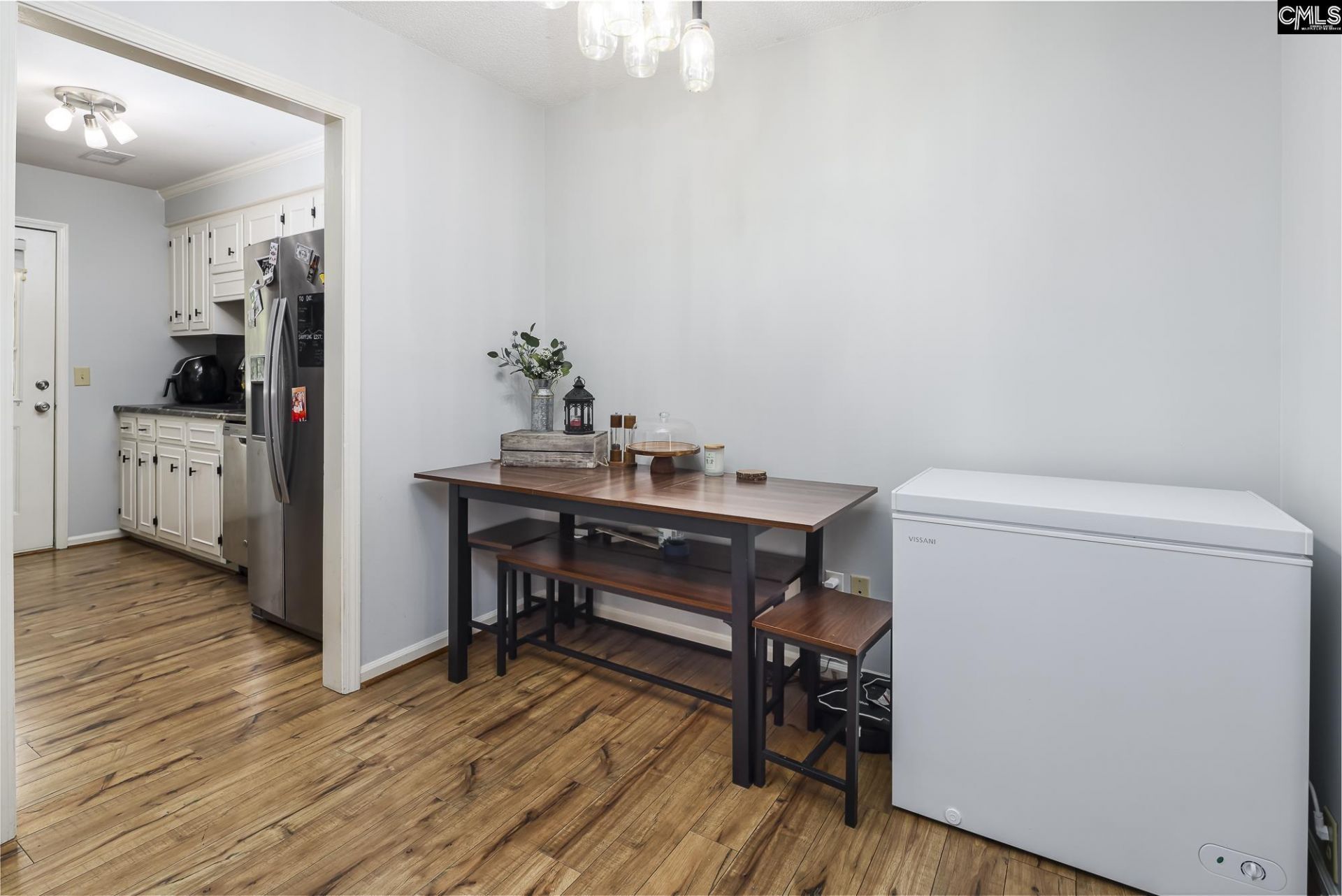 152 Thames Valley Court Photo 14