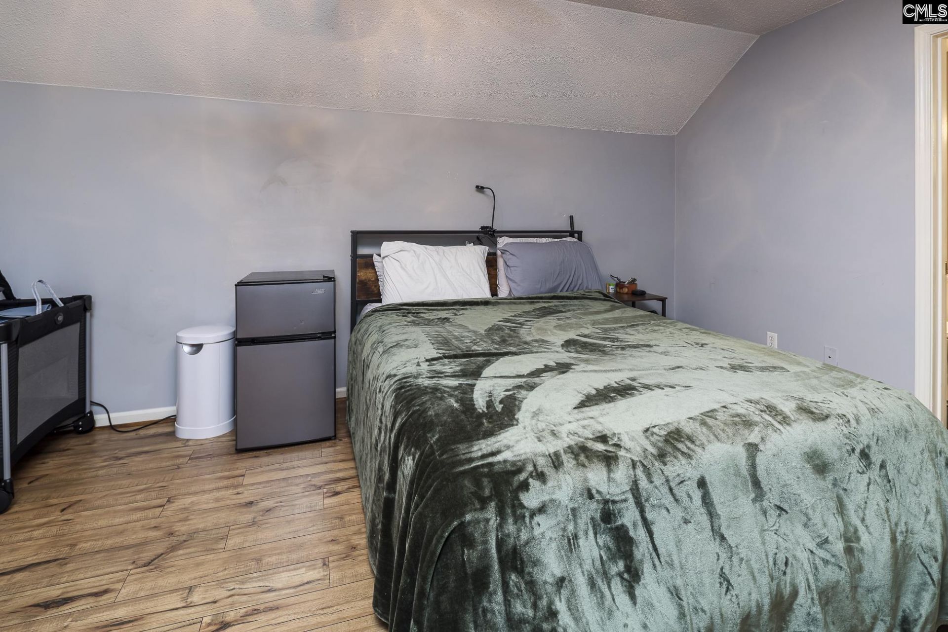 152 Thames Valley Court  Photo 18