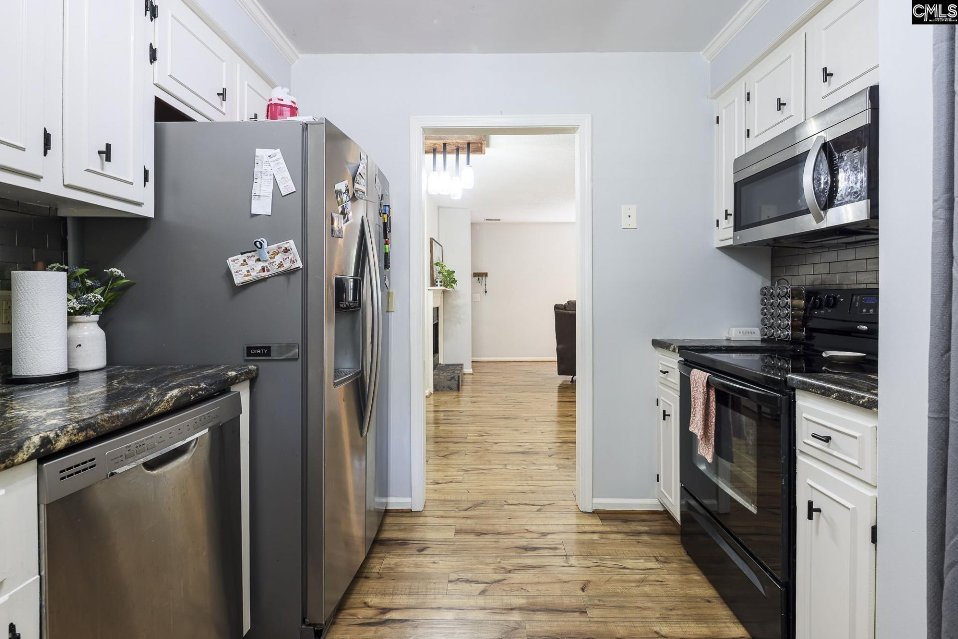 152 Thames Valley Court Photo 19