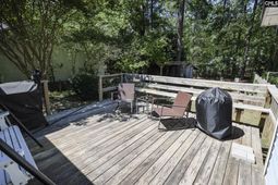 152 Thames Valley Court photo 4