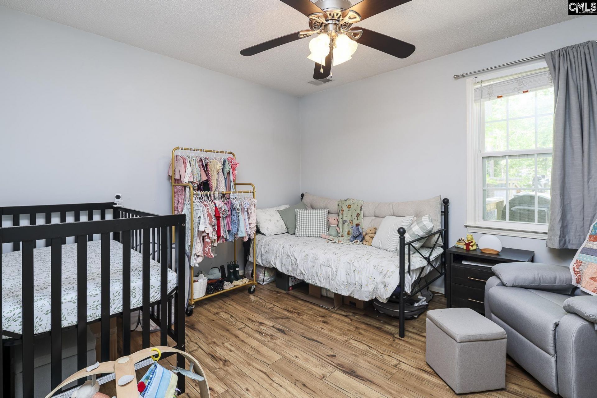 152 Thames Valley Court Photo 21